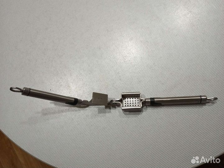 Чеснокодавилка