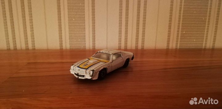 22) Коллекционные машинки в ассортименте