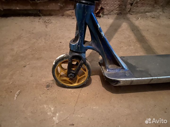 Трюковой самокат