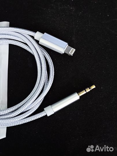 Кабель Lightning на AUX Jack 3.5мм аудио 1м