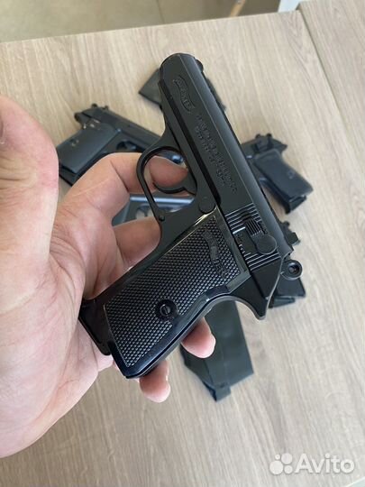 Комплект из 5 зажигалок пистолетов Вальтер