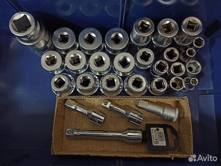 Головки торцевые 8-32мм и удлинители Cr-V на 1/2