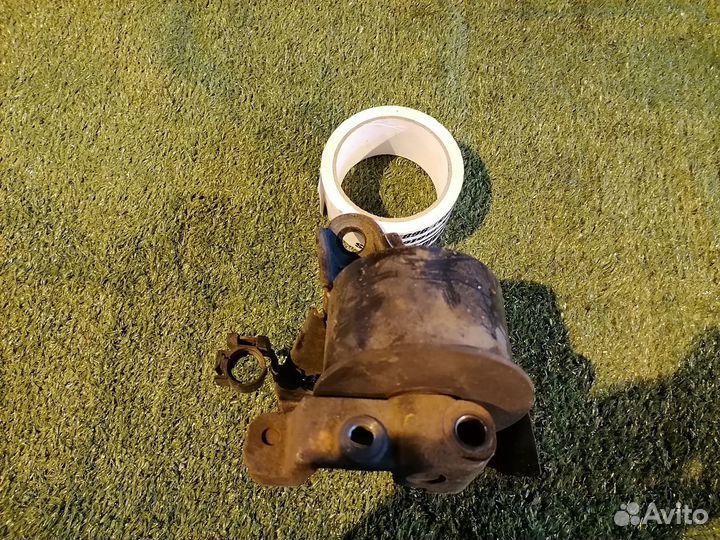 Опора двигателя (подушка двс) правая 11210CX000 Ni