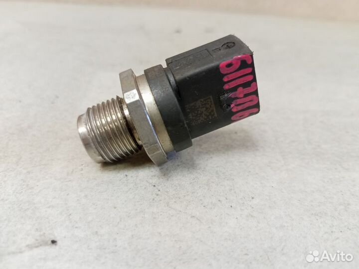 Датчик давления топлива