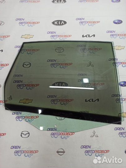 Стекло двери заднее правое Volkswagen Jetta 5 1.6