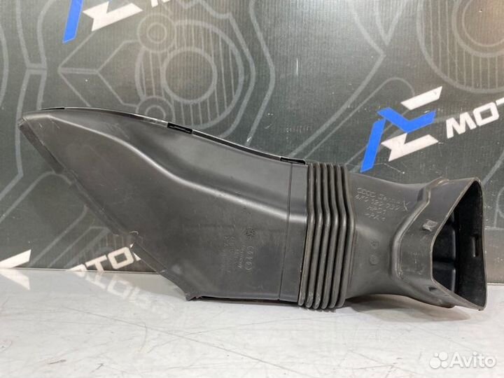 Патрубок воздушного фильтра Audi A6 C6 BDW 2005