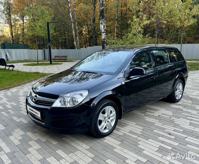 Opel Astra 1.6 МТ, 2012, 136 000 км