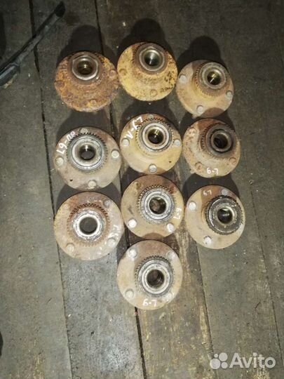 Ступица задняя Митсубиси Лансер 9