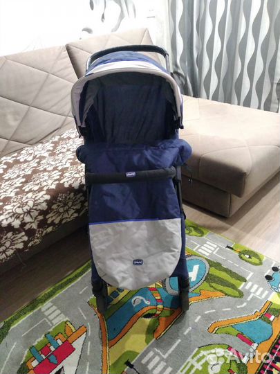 Прогулочная коляска