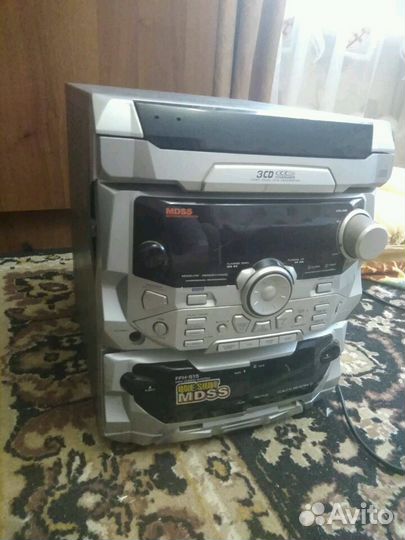 Музыкальный центр