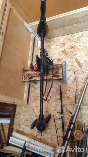 Крепление, подставка для лодочного мотора