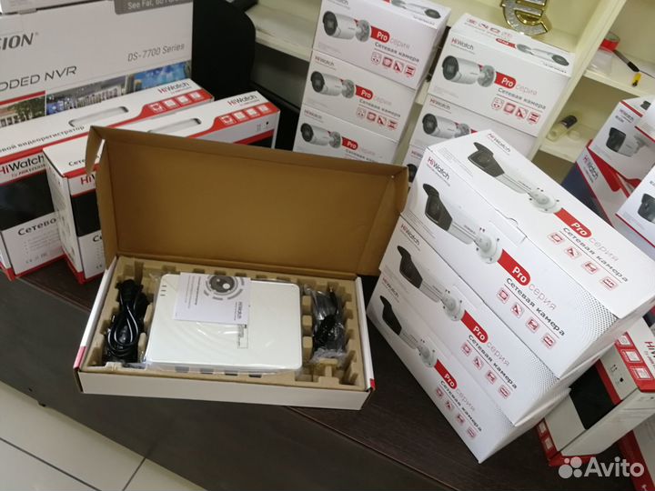 DS-N208P(C) 8-кан PoE ip-видеорегистратор HiWatch