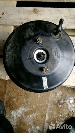 Усилитель тормозов MR 527618