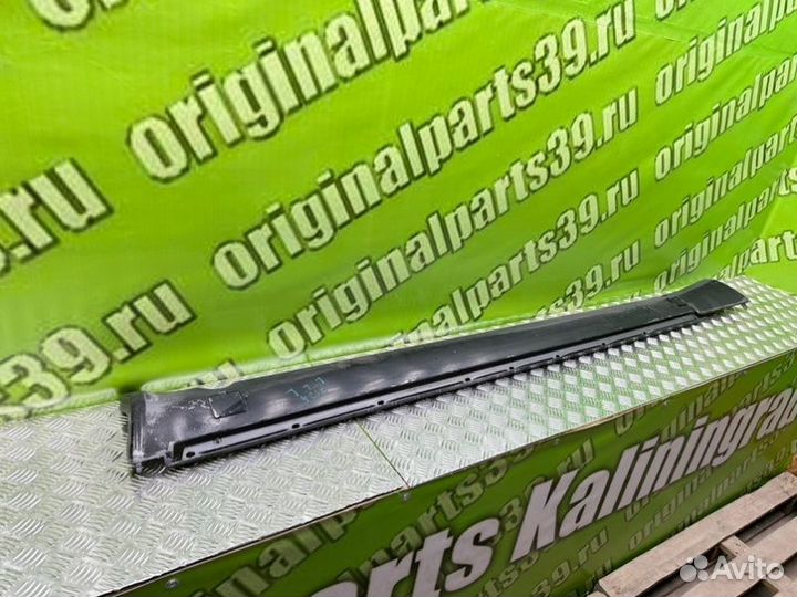 Накладка порога левая Mercedes-Benz E-Class W124