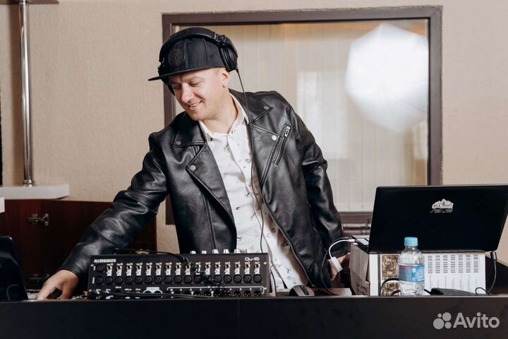 Диджей, ведущий, аренда звука
