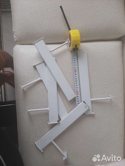 Кронштейны для гардеробной или шкафа