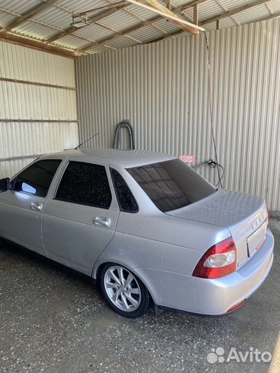 LADA Priora 1.6 МТ, 2011, битый, 150 000 км