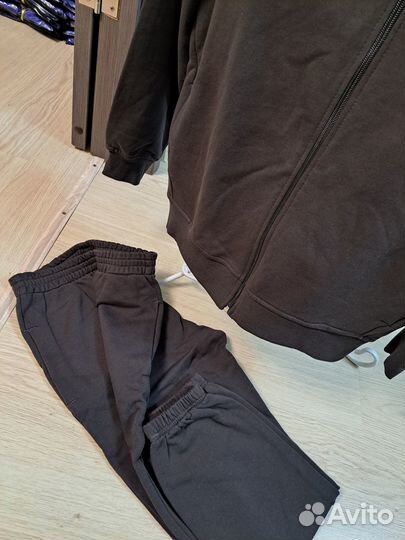 Спортивный костюм женский