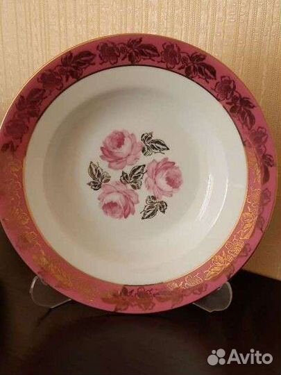 Тарелки столовые для супа.11 штук.гдр