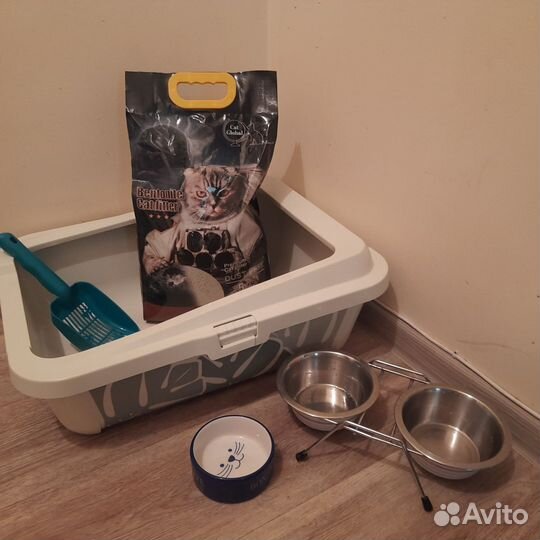 Лоток для кошек большой, миски для корма