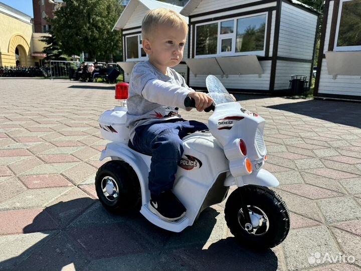 Десткий электрический мотоцикл