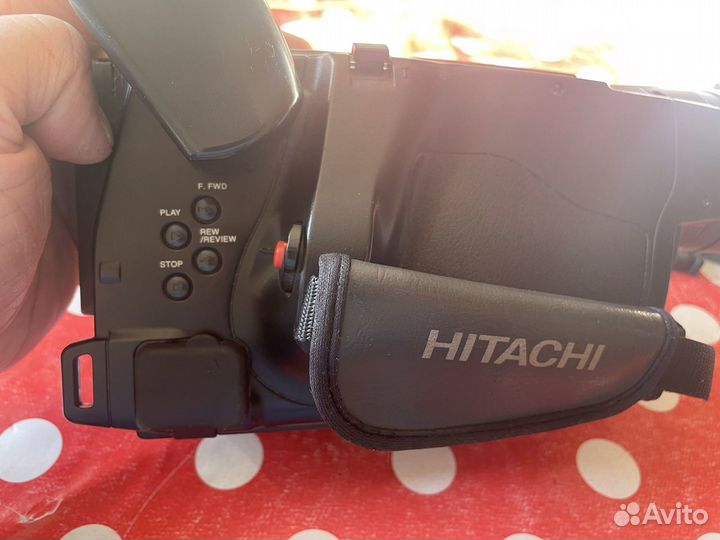 Видеокамера hitachi vm-e535le