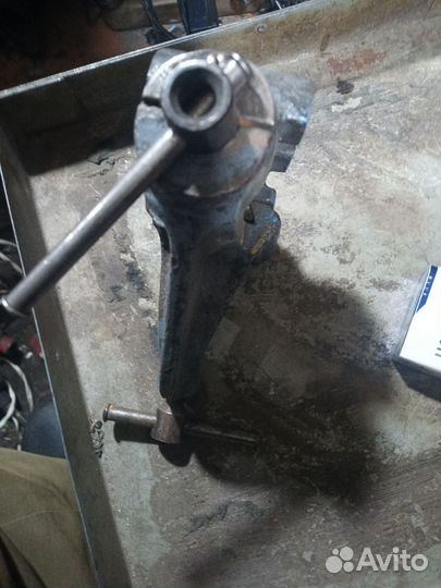 Тиски слесарные