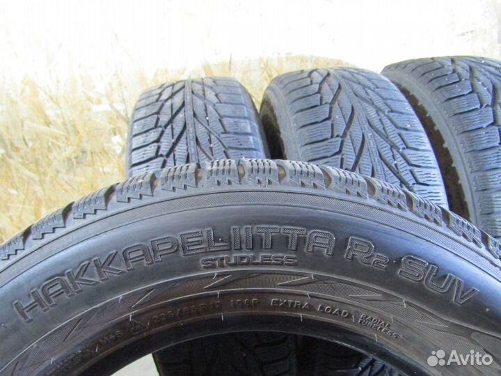 Nokian Tyres Hakkapeliitta R2 SUV 235/65 R17