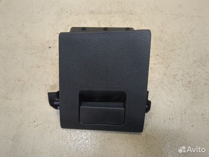 Бардачок Toyota Camry XV70, 2019