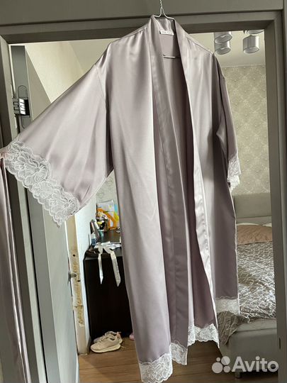 Халат женский шелковый Oysho