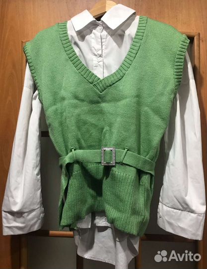 Жилетка женская вязаная