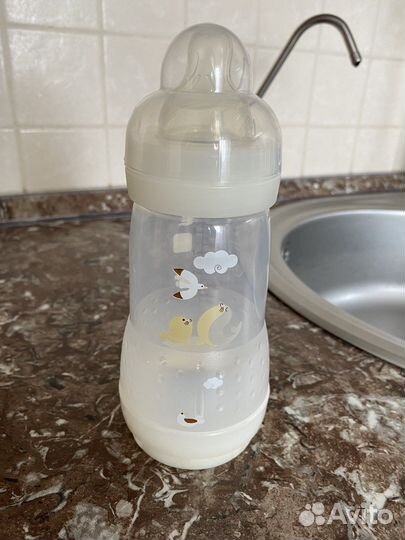 Ниблер и бутылочка