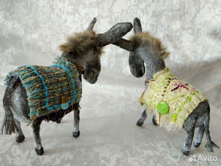 Ослик интерьерная игрушка
