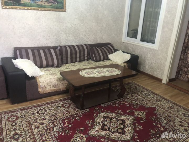 Диваны и холлы