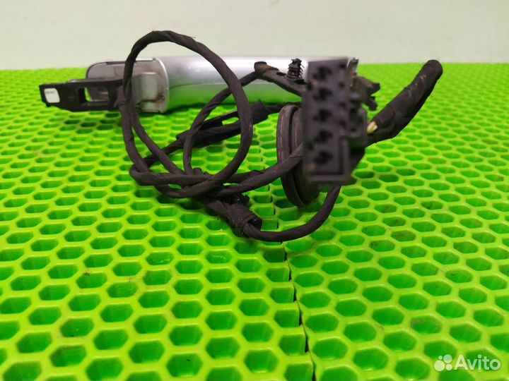 Ручка двери внешняя передняя левая Volkswagen