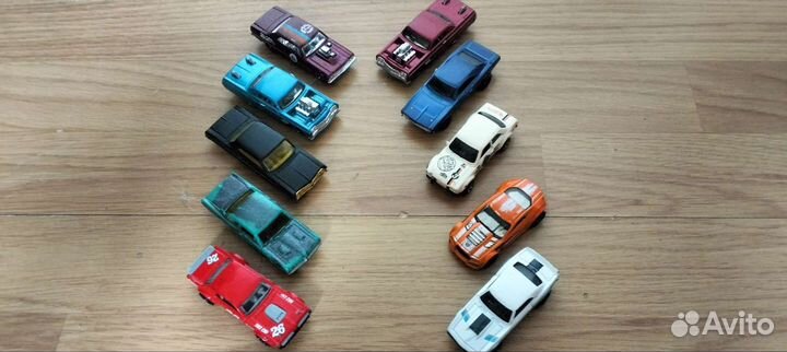 Hot wheels машинки
