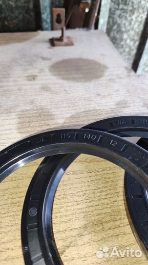 Манжета (сальник) 100х120х12, 110х140х12