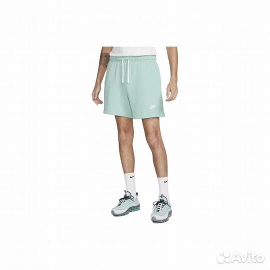 Nike Shorts Small Logo M