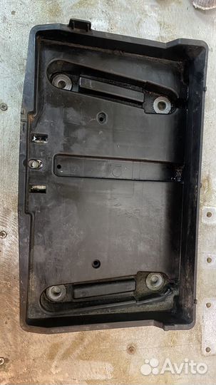 Площадка Акб аккумулятора Мерседес w213 w205