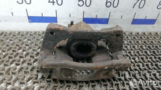 Суппорт тормозной передний правый chrysler voyager