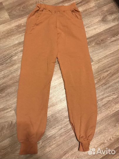 Новый спортивный костюм 44