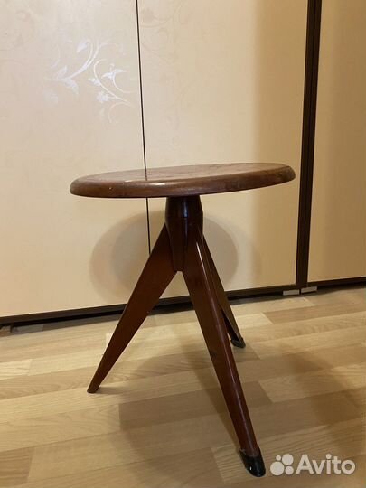 Стул для пианино винтовой