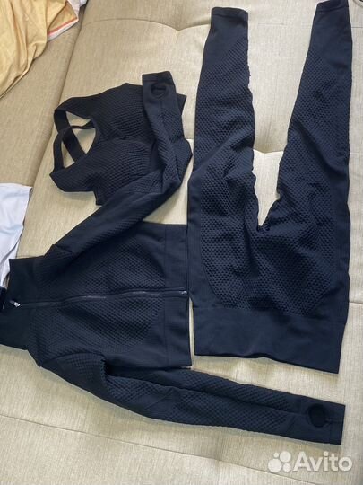 Костюм для фитнеса женский