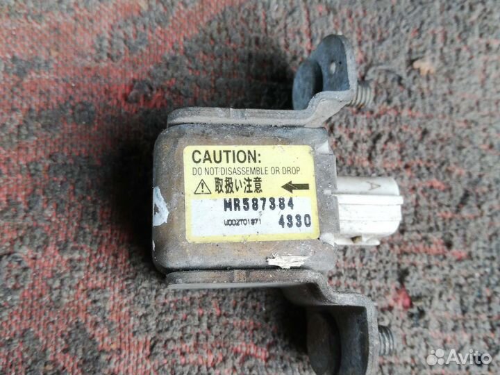 Датчик удара Митсубиси Паджеро Мини 2