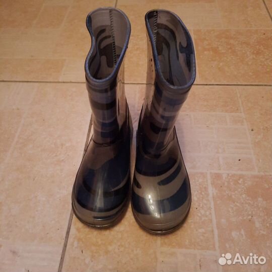 Резиновые сапожки на мальчика 25 размер