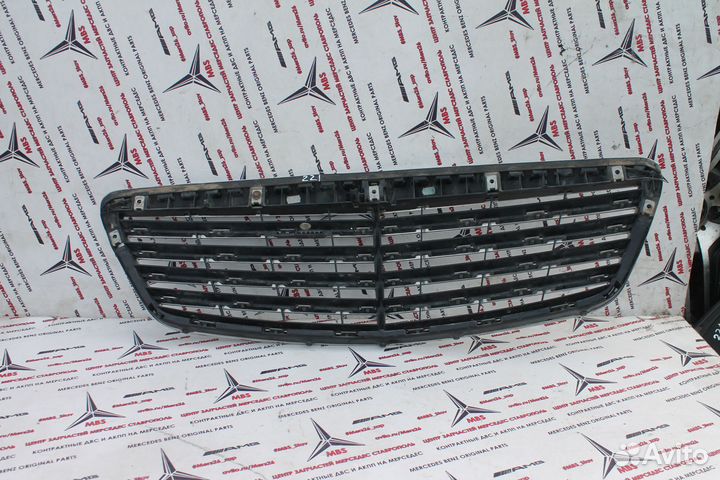 К Решетка радиатора W221 Дорест Mercedes (дефект)