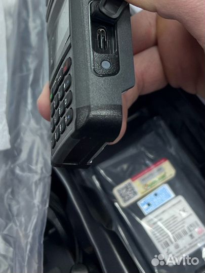 Авиационная портативная рация Wouxun KG-R76