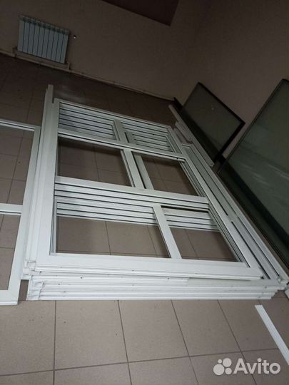 Пластиковые конструкции, дверь