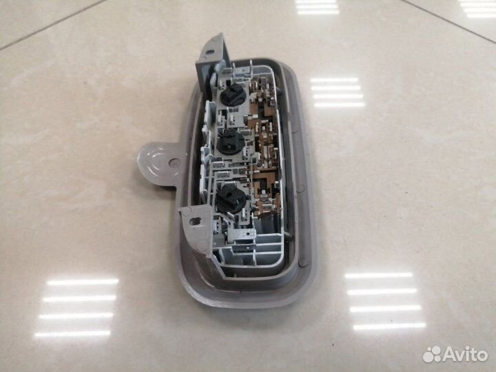 Плафон подсветки салона Ford Fusion fyja 2007