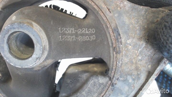 Подушка крепления кпп Toyota RAV 4, 2000